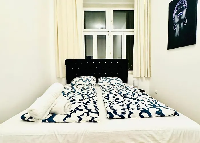 דירה Private In Elegant 5-bedroom Near Kaufpark Alterlaa וינה