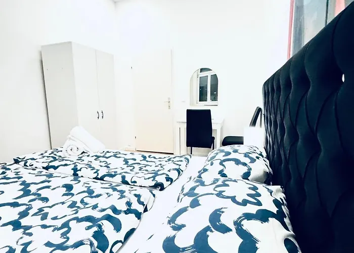 Private In Elegant 5-bedroom Near Kaufpark Alterlaa * וינה
