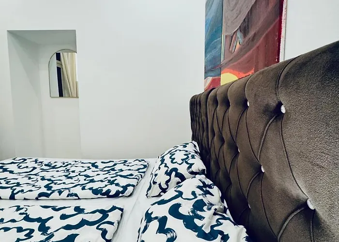 Private In Elegant 5-bedroom Near Kaufpark Alterlaa * וינה