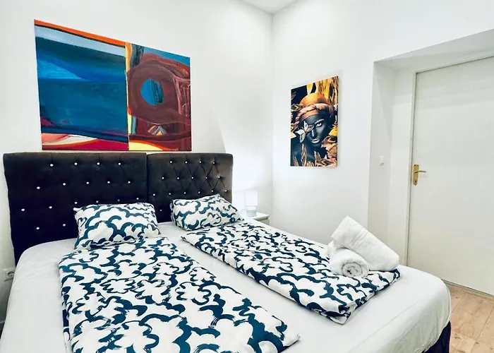 דירה Private In Elegant 5-bedroom Near Kaufpark Alterlaa וינה