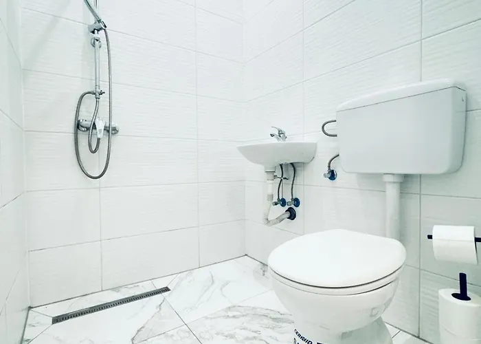 דירה Private In Elegant 5-bedroom Near Kaufpark Alterlaa *